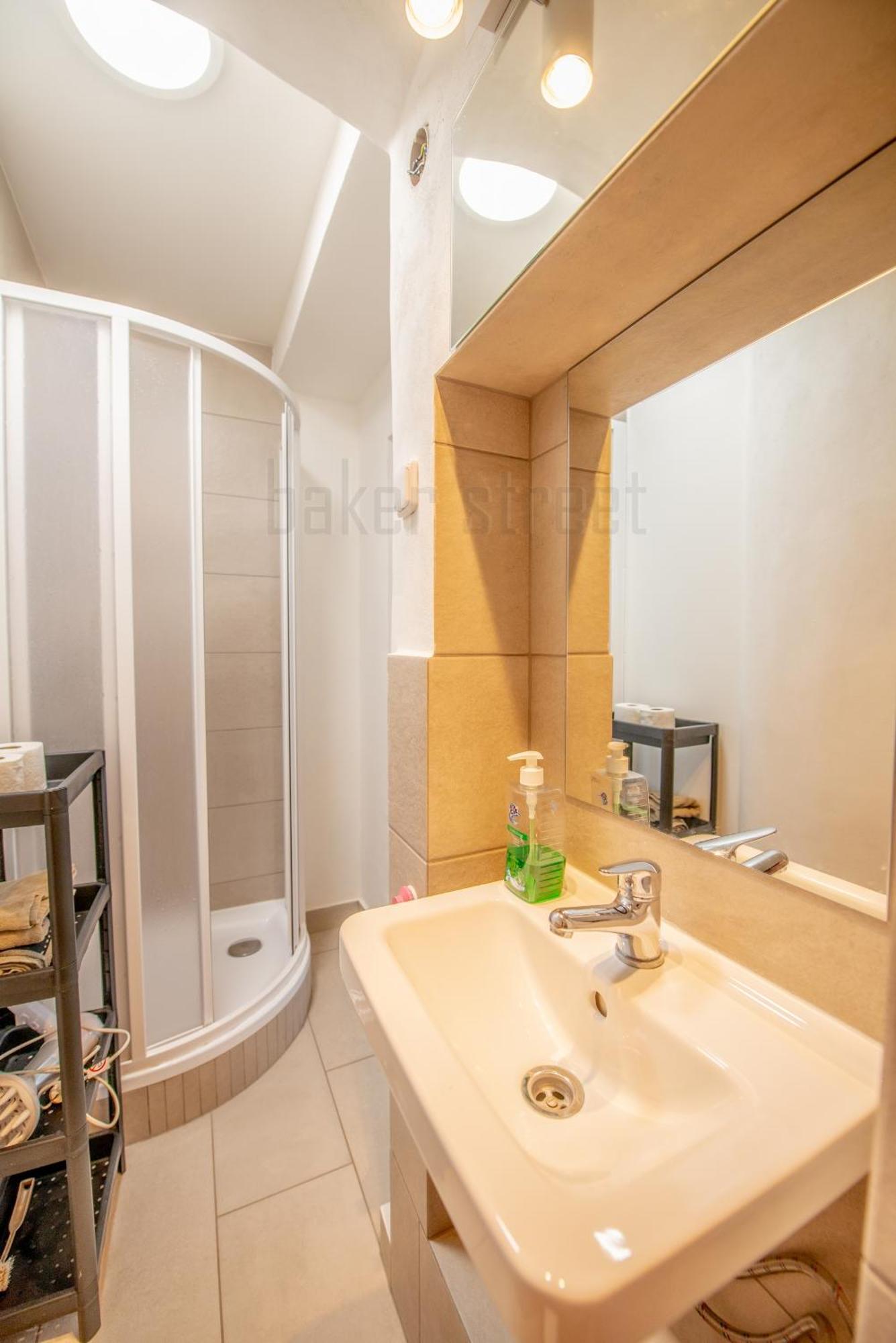 Cozy Apartment Close To Palmovka Prága Kültér fotó